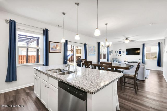 1561 St Joseph Drive SE, Bolivia, NC 28422