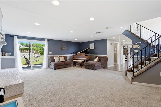 6232 Dove Drive, East Allen Twp, PA 18017