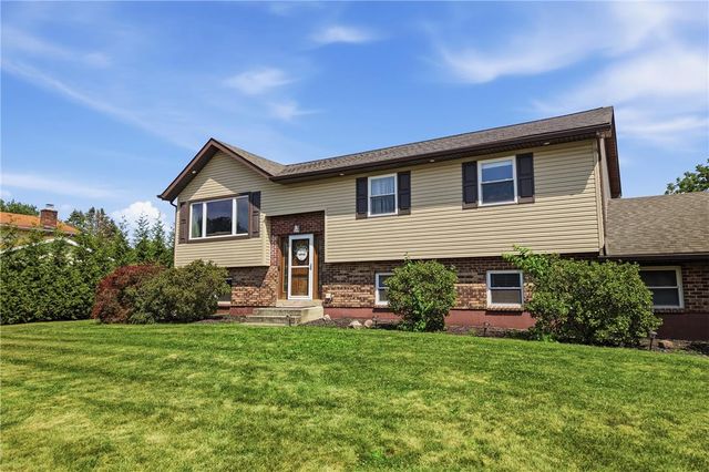 6232 Dove Drive, East Allen Twp, PA 18017