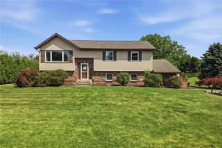 6232 Dove Drive, East Allen Twp, PA 18017