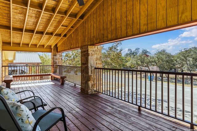 2481 LAKESHORE DR, Canyon Lake, TX 78133