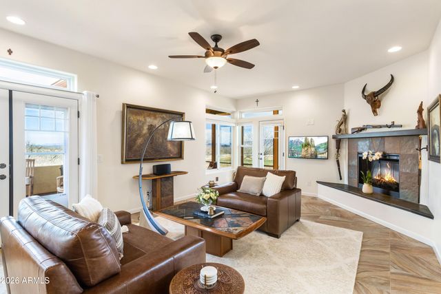 8541 S Almosta Ranch Road, Hereford, AZ 85615