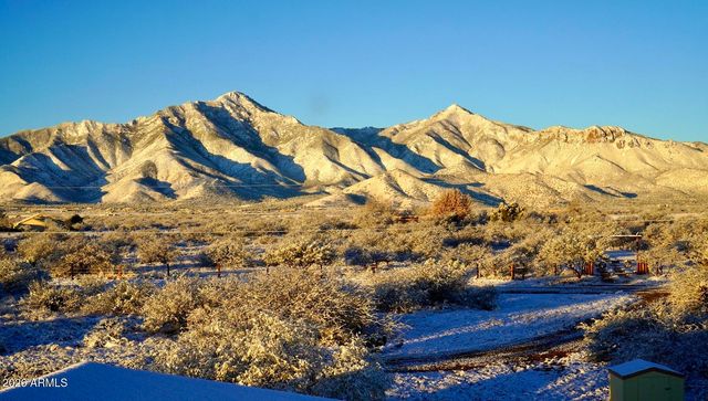 8541 S Almosta Ranch Road, Hereford, AZ 85615