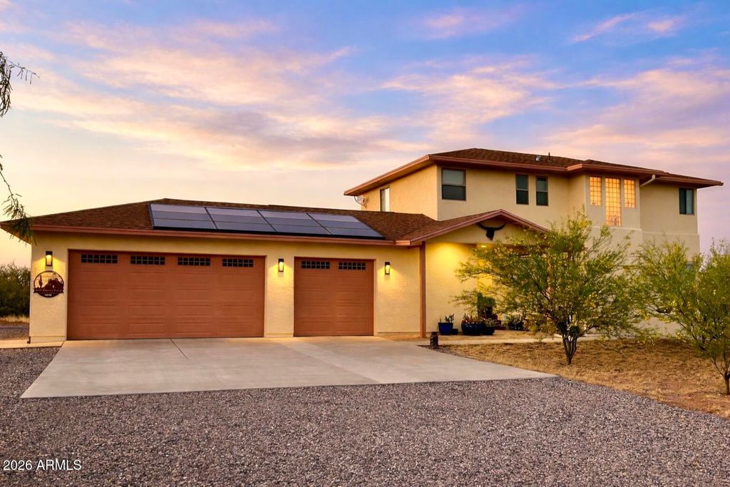 8541 S Almosta Ranch Road, Hereford, AZ 85615