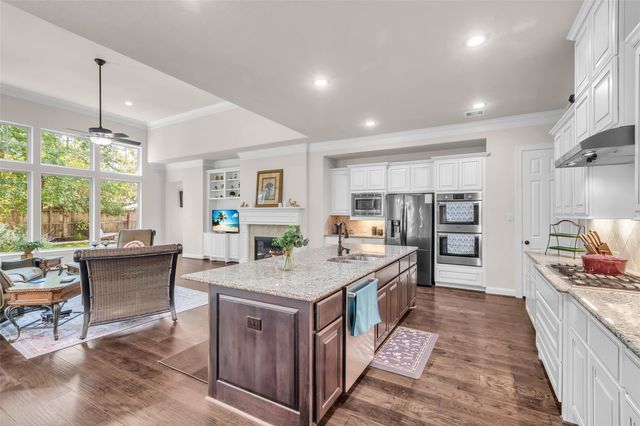 111 Coral Bells Court, Conroe, TX 77304