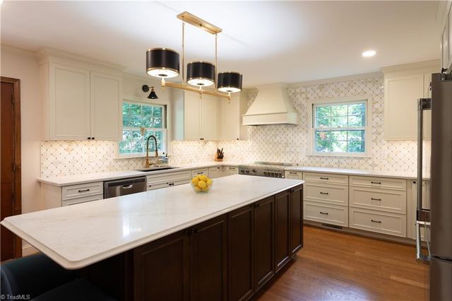 112 Magnolia Road, Lexington, NC 27292
