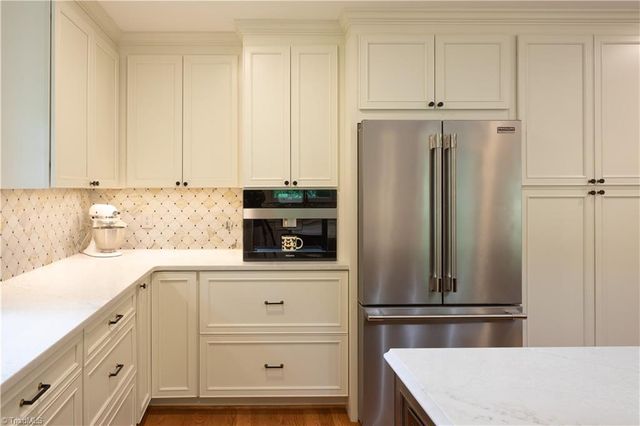 112 Magnolia Road, Lexington, NC 27292