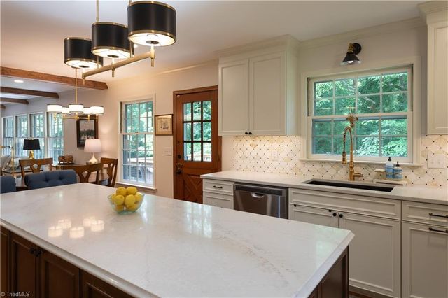 112 Magnolia Road, Lexington, NC 27292