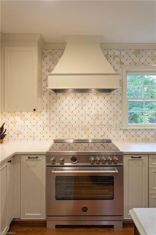 112 Magnolia Road, Lexington, NC 27292
