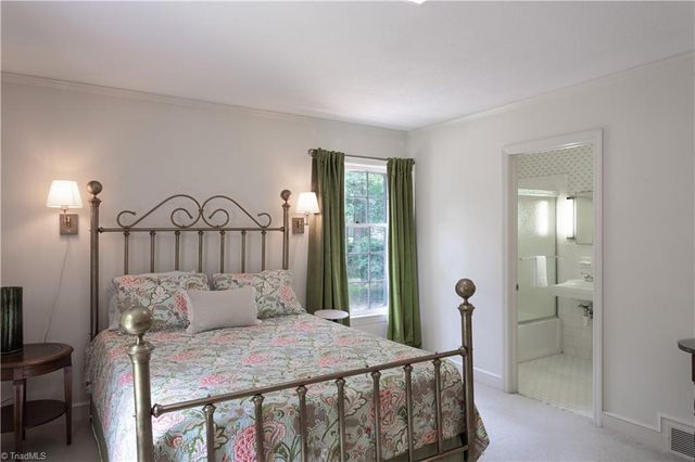 112 Magnolia Road, Lexington, NC 27292