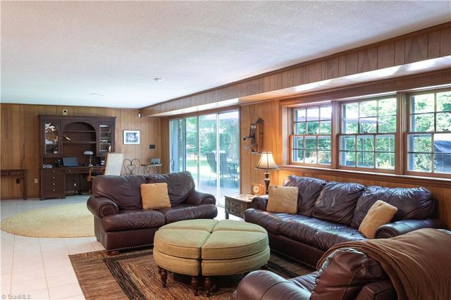 112 Magnolia Road, Lexington, NC 27292
