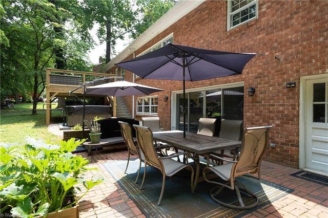 112 Magnolia Road, Lexington, NC 27292