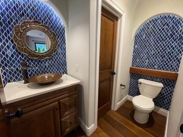 721 Tibidabo Ave, Coral Gables, FL 33143