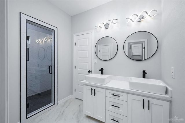 210 Bernie, Rio Grande City, TX 78582