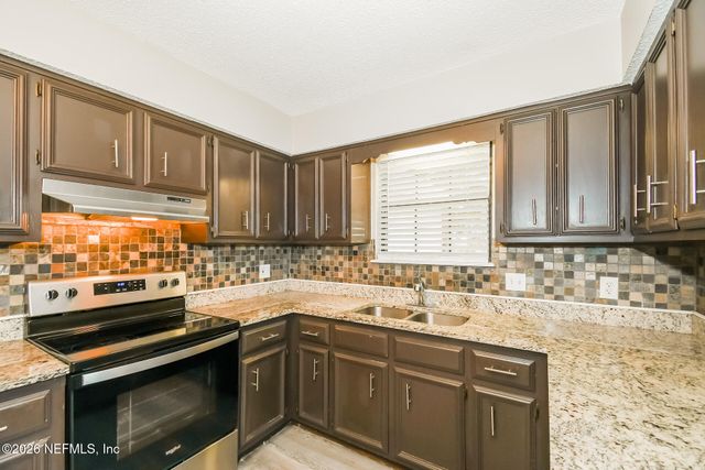 2843 NEWELL Boulevard, Jacksonville, FL 32216