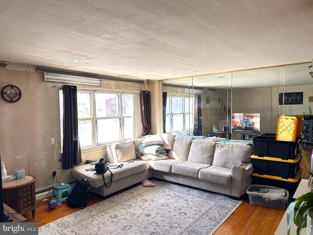 3007 S 72ND ST, Philadelphia, PA 19153