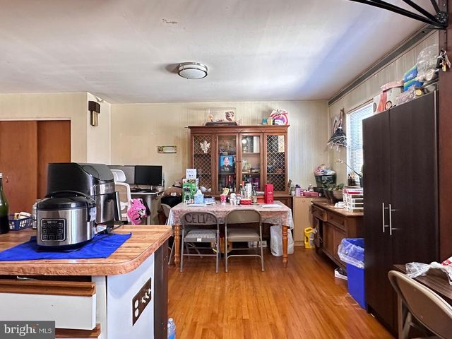 3007 S 72ND ST, Philadelphia, PA 19153