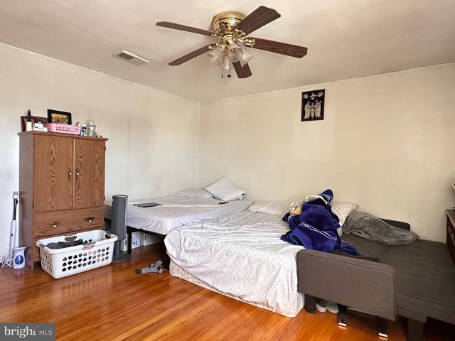 3007 S 72ND ST, Philadelphia, PA 19153