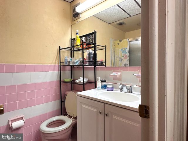 3007 S 72ND ST, Philadelphia, PA 19153