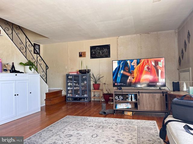 3007 S 72ND ST, Philadelphia, PA 19153