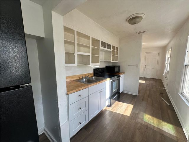 4941 NEWTON AVENUE S, Gulfport, FL 33707