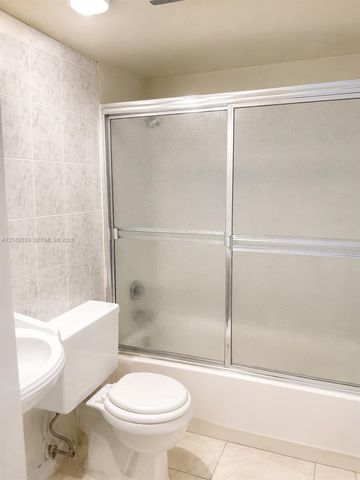 500 W Village Green Cir W 308, Palm Springs, FL 33461