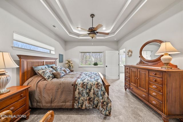 42 Sycamore Rd, Crossville, TN 38555