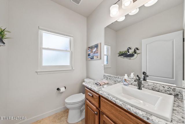 42 Sycamore Rd, Crossville, TN 38555