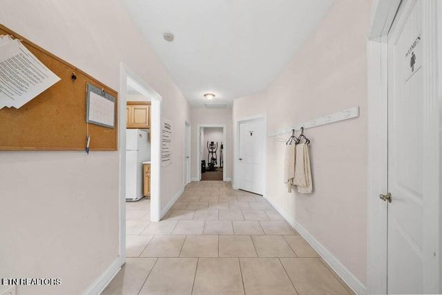 42 Sycamore Rd, Crossville, TN 38555