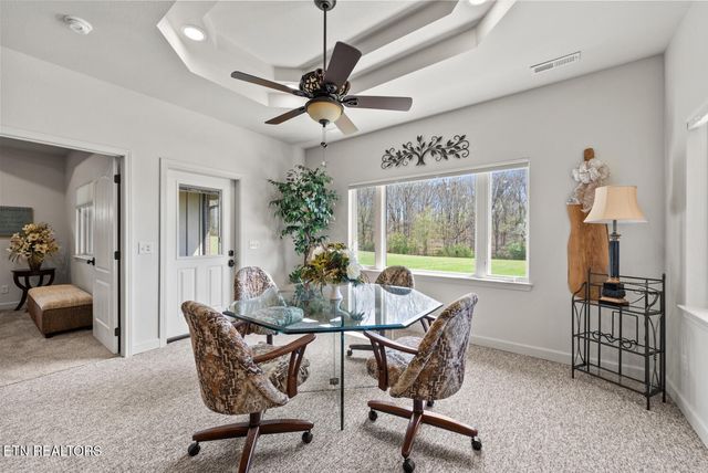 42 Sycamore Rd, Crossville, TN 38555