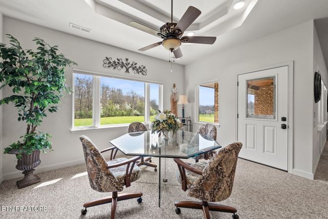 42 Sycamore Rd, Crossville, TN 38555