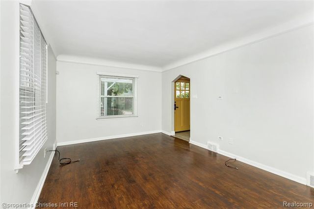 1127 Mclean Avenue, Royal Oak, MI 48067