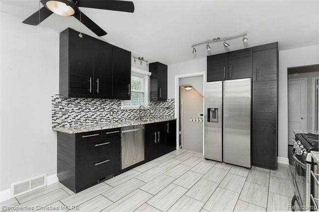 1127 Mclean Avenue, Royal Oak, MI 48067