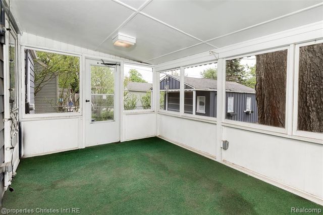 1127 Mclean Avenue, Royal Oak, MI 48067