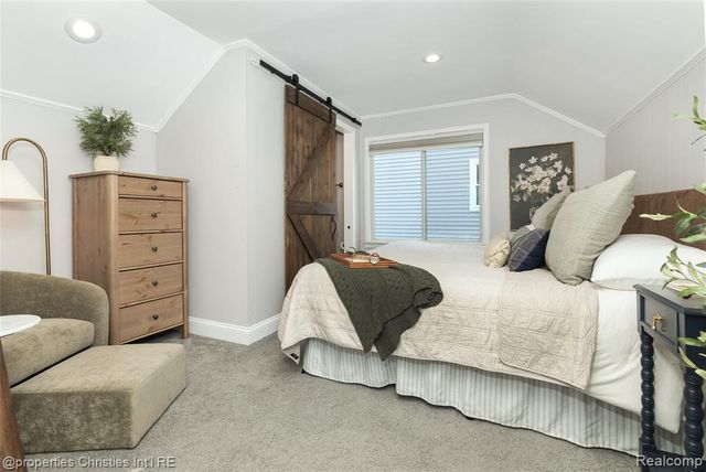 1127 Mclean Avenue, Royal Oak, MI 48067