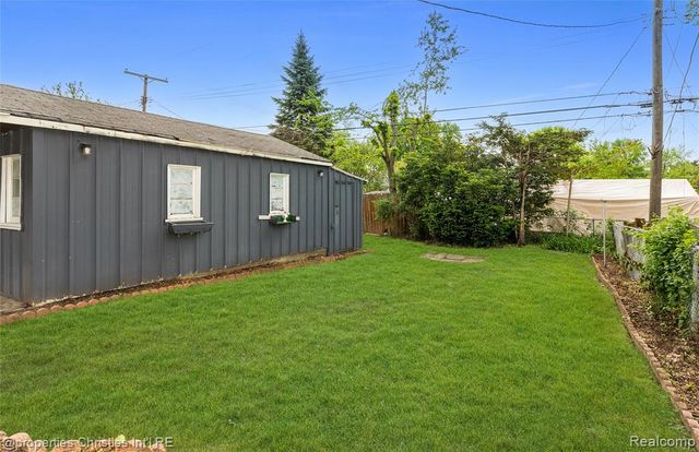 1127 Mclean Avenue, Royal Oak, MI 48067