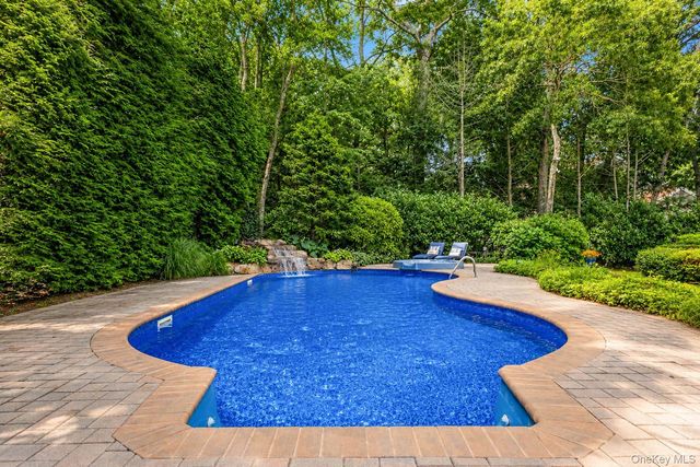 9 Amber Lane, Wading River, NY 11792