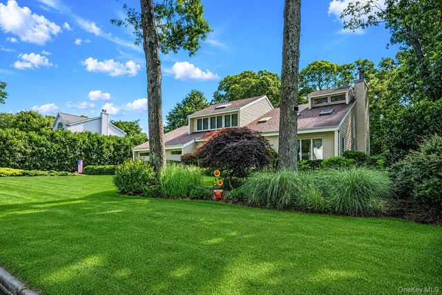 9 Amber Lane, Wading River, NY 11792