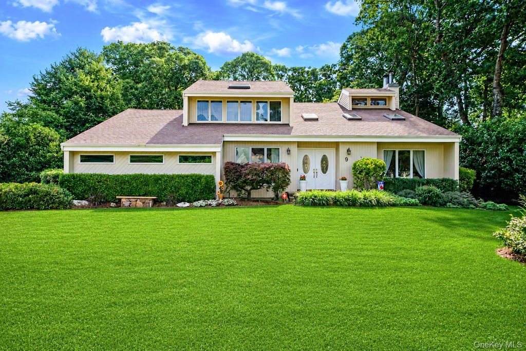 9 Amber Lane, Wading River, NY 11792