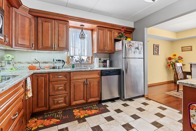 6331 W 63rd Street 2A, Chicago, IL 60638