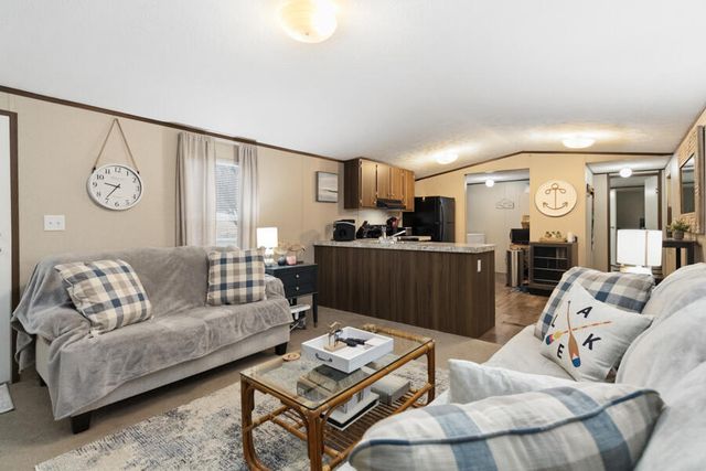 716 Potter Shop Road, Nancy, KY 42544