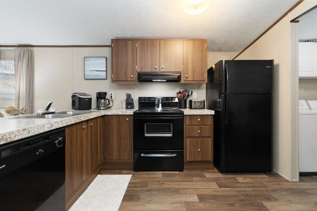 716 Potter Shop Road, Nancy, KY 42544