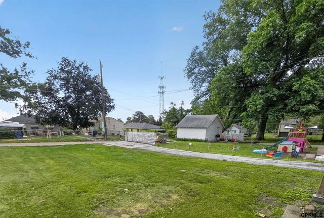 5911 N 33Rd Avenue, Omaha, NE 68111