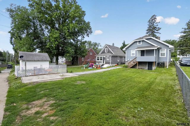 5911 N 33Rd Avenue, Omaha, NE 68111