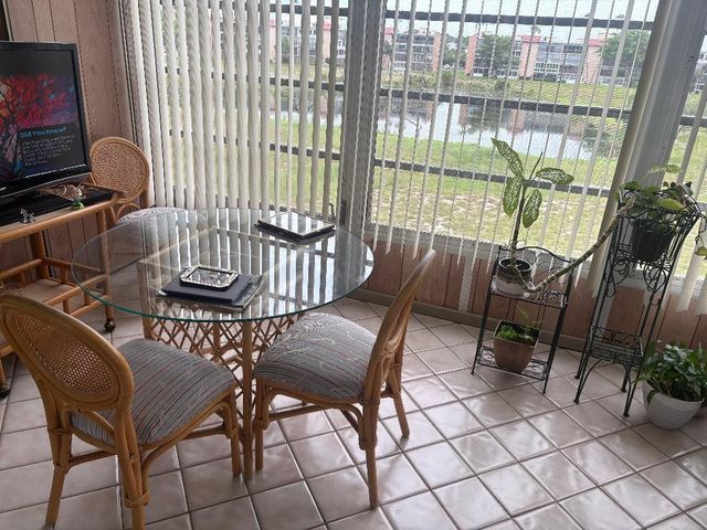 7301 NW 1st Street 406, Margate, FL 33063