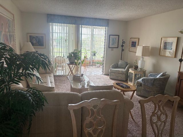 7301 NW 1st Street 406, Margate, FL 33063