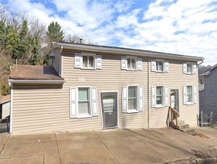 731 Chartiers Ave 1/2, Elliott, PA 15220