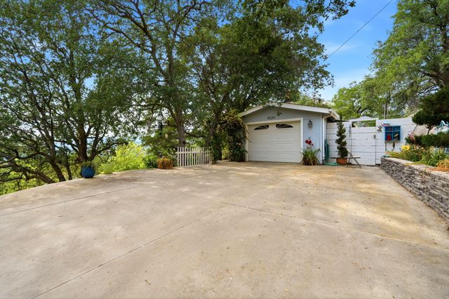 45241 Crest Lane, Three Rivers, CA 93271