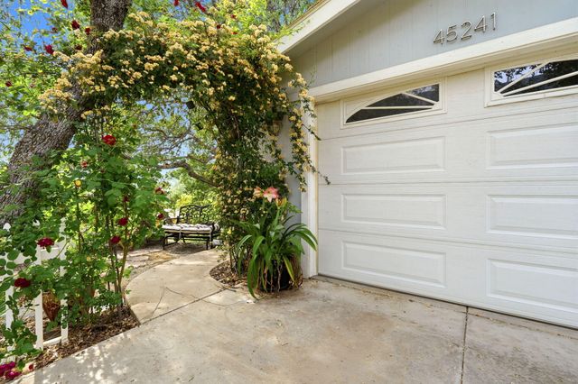45241 Crest Lane, Three Rivers, CA 93271