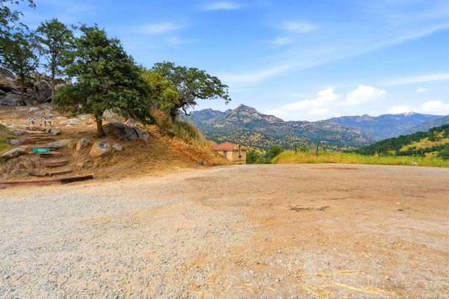 45241 Crest Lane, Three Rivers, CA 93271